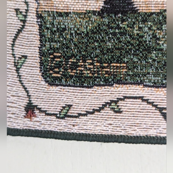 Wall hanging tapestry WE MAKE YOU KINDLY WELCOME Saltbox house - Picture 5 of 5